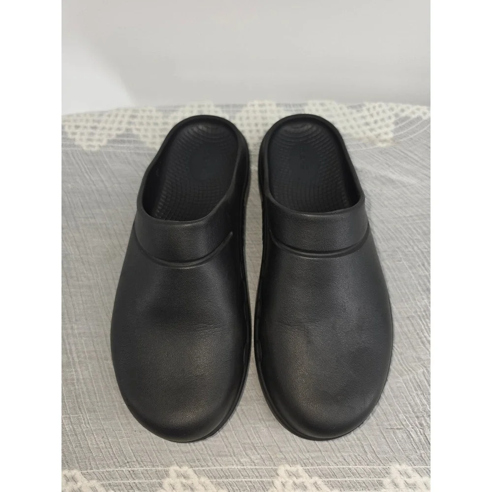Oofos OOcloog Black Recovery Clogs Mens 9 Womens 11 Slip On Comfort Shoes